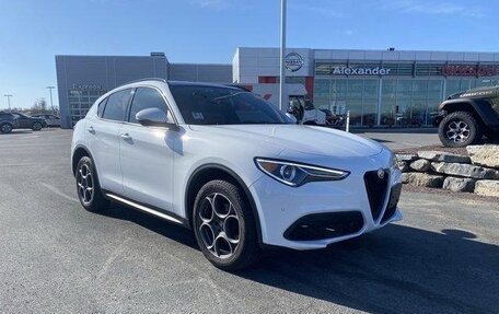 Alfa Romeo Stelvio, 2022 год, 3 190 000 рублей, 3 фотография