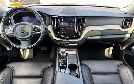 Volvo XC60 II, 2022 год, 4 570 000 рублей, 6 фотография
