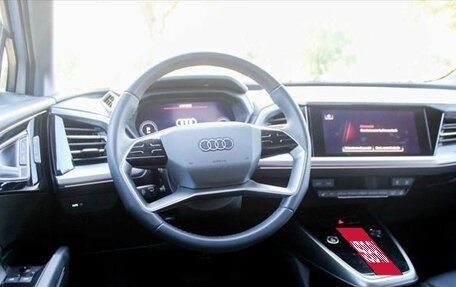 Audi Q4 e-tron, 2022 год, 4 355 000 рублей, 8 фотография