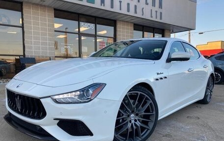 Maserati Ghibli, 2022 год, 4 395 000 рублей, 2 фотография