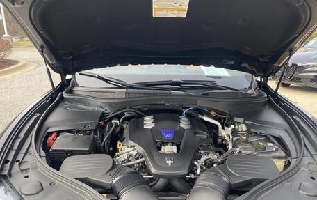 Maserati Levante I, 2022 год, 5 090 000 рублей, 15 фотография