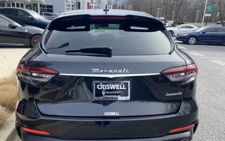 Maserati Levante I, 2022 год, 5 090 000 рублей, 8 фотография