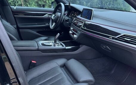 BMW 7 серия, 2018 год, 4 900 000 рублей, 7 фотография