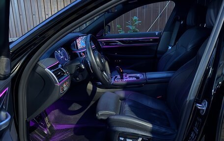 BMW 7 серия, 2018 год, 4 900 000 рублей, 19 фотография