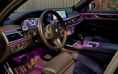 BMW 7 серия, 2018 год, 4 900 000 рублей, 20 фотография