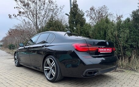BMW 7 серия, 2018 год, 4 900 000 рублей, 15 фотография