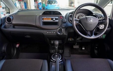 Honda Fit Shuttle I рестайлинг, 2013 год, 800 000 рублей, 11 фотография