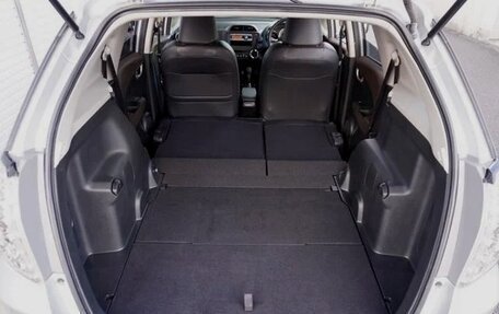 Honda Fit Shuttle I рестайлинг, 2013 год, 800 000 рублей, 19 фотография