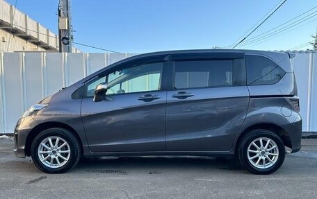 Honda Freed I, 2016 год, 935 000 рублей, 5 фотография