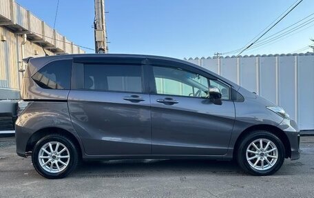 Honda Freed I, 2016 год, 935 000 рублей, 4 фотография