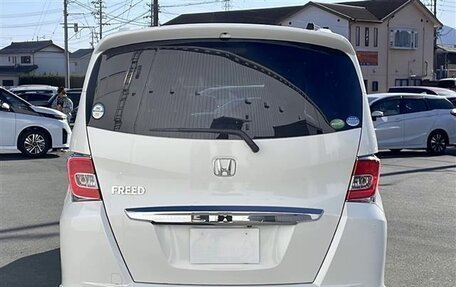 Honda Freed I, 2016 год, 945 000 рублей, 6 фотография