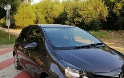 Toyota Vitz, 2015 год, 850 000 рублей, 1 фотография