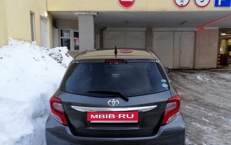 Toyota Vitz, 2015 год, 850 000 рублей, 4 фотография