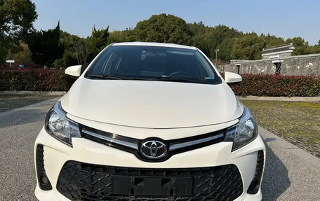 Toyota Vios III, 2022 год, 1 100 000 рублей, 2 фотография