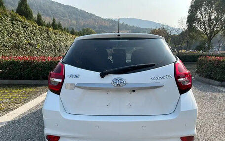 Toyota Vios III, 2022 год, 1 100 000 рублей, 4 фотография