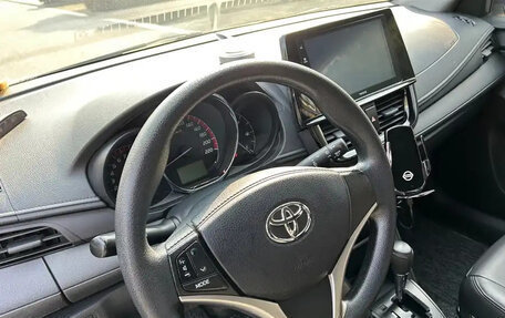 Toyota Vios III, 2022 год, 1 100 000 рублей, 7 фотография
