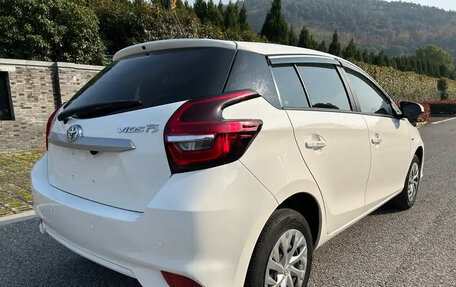 Toyota Vios III, 2022 год, 1 100 000 рублей, 5 фотография