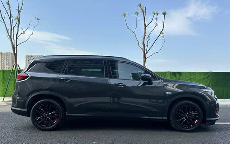 Chevrolet Orlando, 2022 год, 1 250 000 рублей, 4 фотография