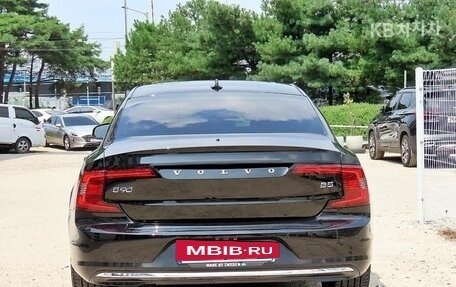 Volvo S90 II рестайлинг, 2021 год, 2 690 000 рублей, 4 фотография