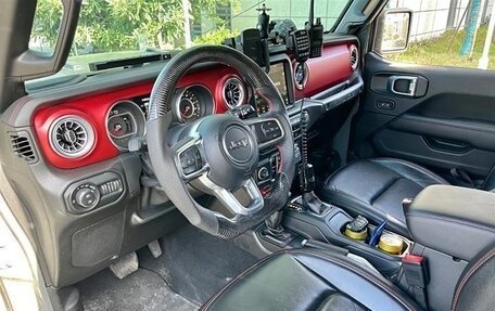 Jeep Wrangler, 2022 год, 6 700 000 рублей, 13 фотография