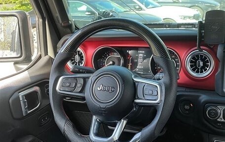 Jeep Wrangler, 2022 год, 6 700 000 рублей, 18 фотография