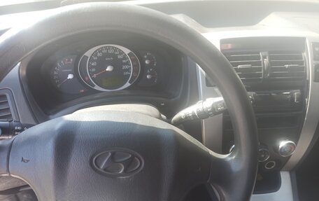 Hyundai Tucson III, 2008 год, 750 000 рублей, 10 фотография