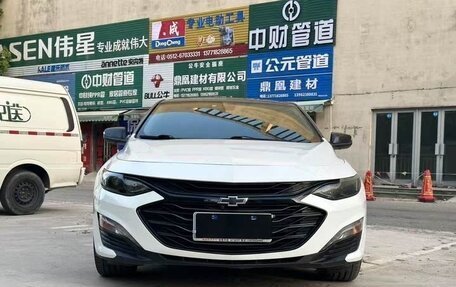 Chevrolet Malibu IX, 2022 год, 1 785 000 рублей, 2 фотография