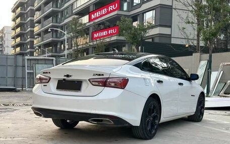 Chevrolet Malibu IX, 2022 год, 1 785 000 рублей, 4 фотография