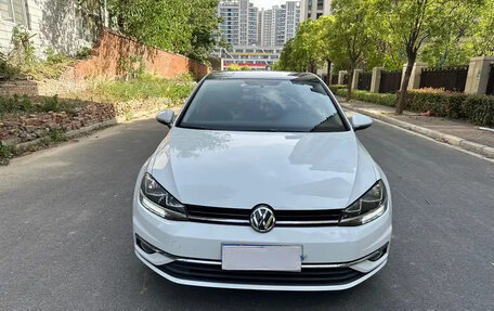 Volkswagen Golf VII, 2020 год, 1 500 000 рублей, 2 фотография