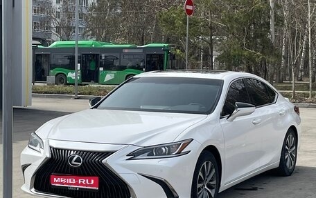 Lexus ES VII, 2019 год, 3 790 000 рублей, 1 фотография