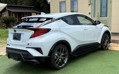 Toyota C-HR I рестайлинг, 2021 год, 1 550 000 рублей, 8 фотография