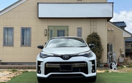 Toyota C-HR I рестайлинг, 2021 год, 1 550 000 рублей, 2 фотография