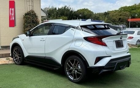 Toyota C-HR I рестайлинг, 2021 год, 1 550 000 рублей, 6 фотография
