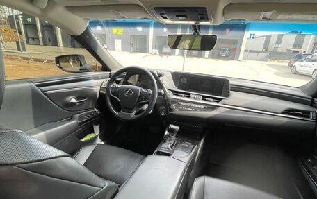 Lexus ES VII, 2019 год, 3 790 000 рублей, 26 фотография