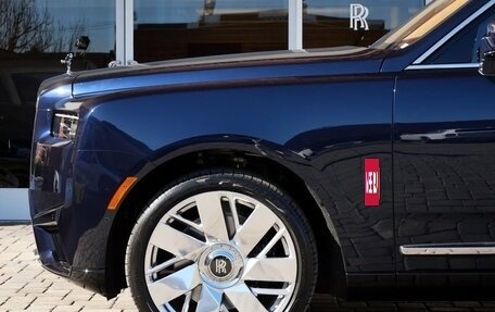 Rolls-Royce Cullinan, 2025 год, 64 408 416 рублей, 4 фотография