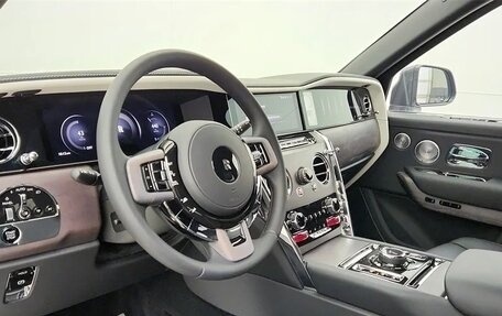 Rolls-Royce Cullinan, 2025 год, 69 020 784 рублей, 14 фотография