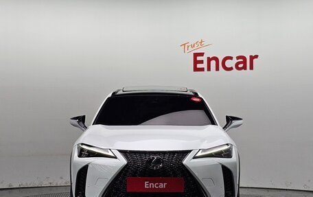 Lexus UX I, 2024 год, 4 300 777 рублей, 2 фотография