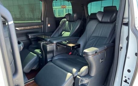 Toyota Alphard III, 2022 год, 7 900 300 рублей, 11 фотография