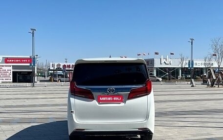 Toyota Alphard III, 2022 год, 7 900 300 рублей, 5 фотография