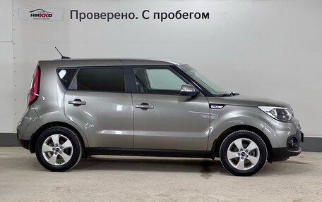 KIA Soul II рестайлинг, 2018 год, 1 378 000 рублей, 3 фотография