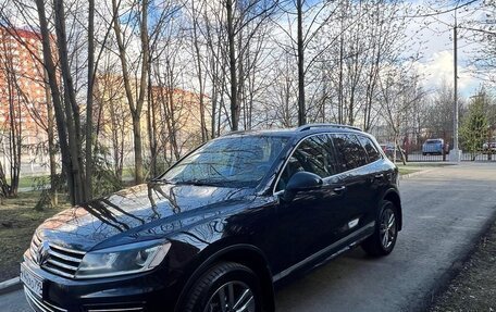 Volkswagen Touareg III, 2017 год, 3 550 000 рублей, 3 фотография