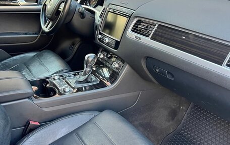 Volkswagen Touareg III, 2017 год, 3 550 000 рублей, 12 фотография