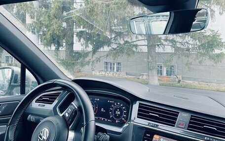 Volkswagen Tiguan II, 2019 год, 3 050 000 рублей, 7 фотография