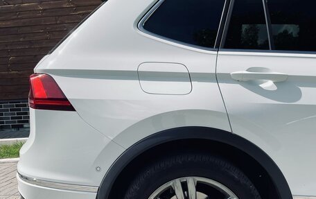 Volkswagen Tiguan II, 2019 год, 3 050 000 рублей, 23 фотография