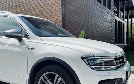 Volkswagen Tiguan II, 2019 год, 3 050 000 рублей, 21 фотография