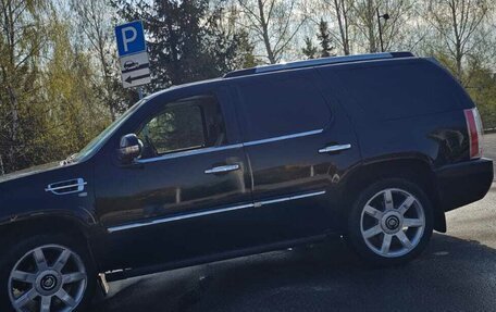 Cadillac Escalade III, 2011 год, 1 800 000 рублей, 8 фотография