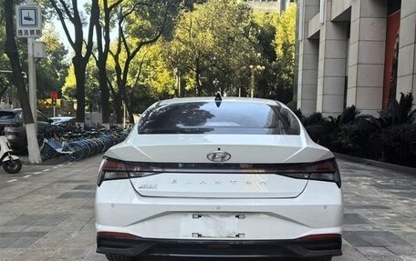 Hyundai Elantra, 2022 год, 1 350 404 рублей, 5 фотография