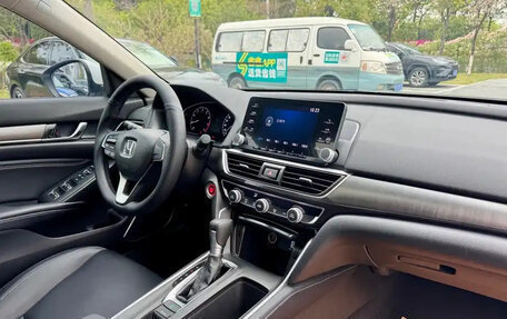 Honda Inspire, 2021 год, 1 995 000 рублей, 22 фотография