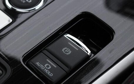 Mitsubishi Outlander III рестайлинг 3, 2021 год, 1 990 111 рублей, 13 фотография