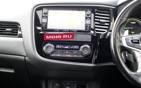 Mitsubishi Outlander III рестайлинг 3, 2021 год, 1 990 111 рублей, 8 фотография